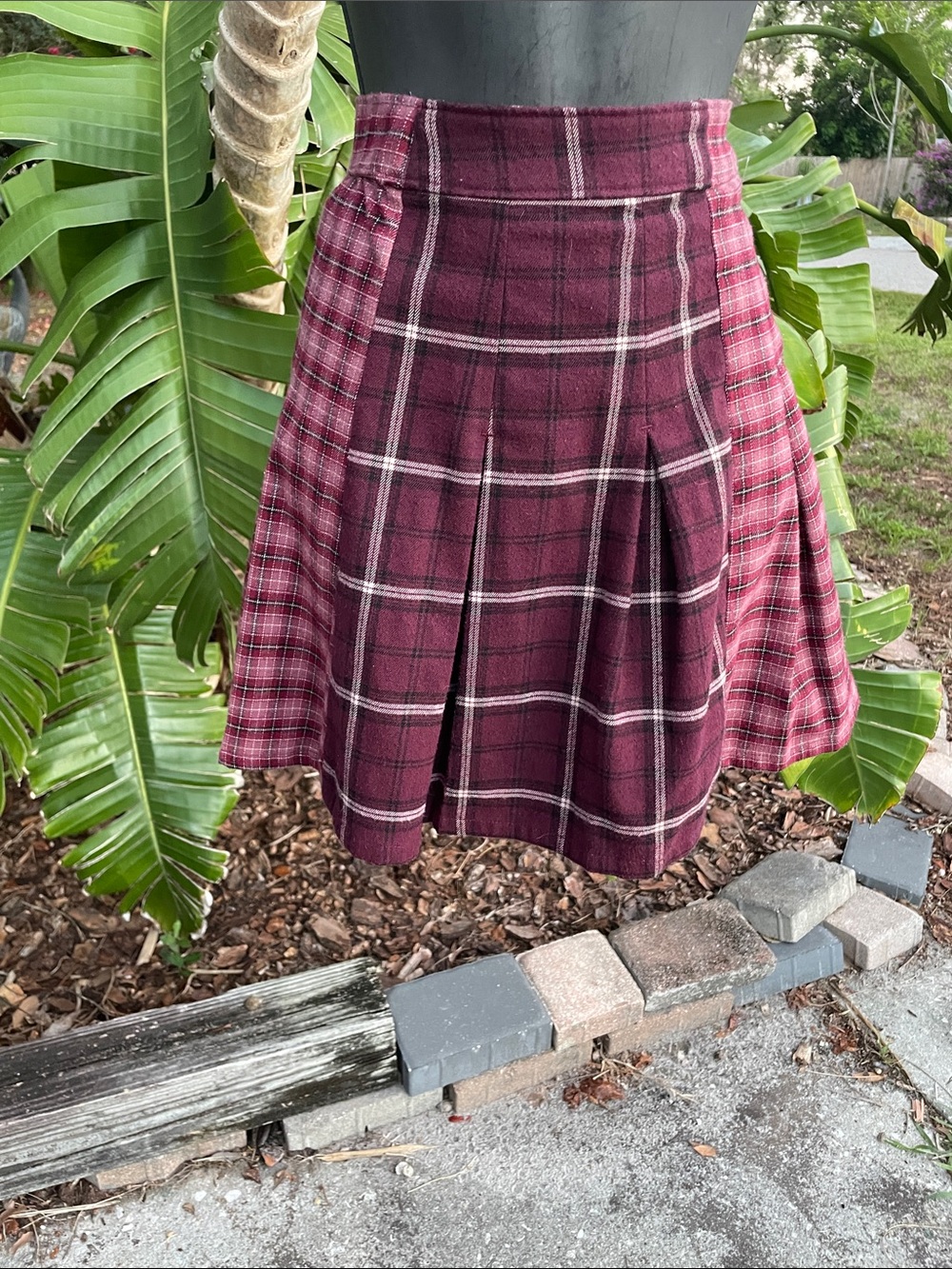 Hollister burgundy, black and white patchwork plaid skirt